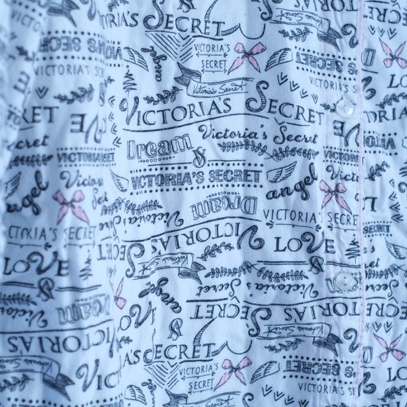 Victoria's Secret - Picture 3 of 6